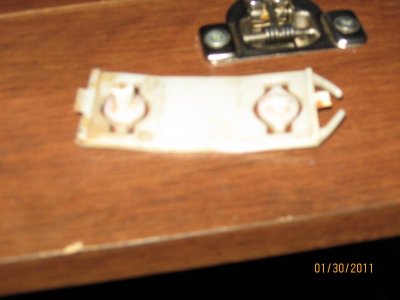 rocker molding clip 002.jpg