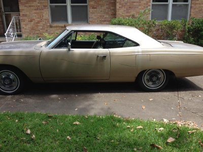 6 8 mopar 028.jpg