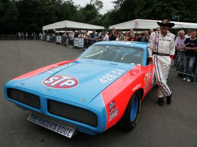 1972dodgechargernascarrum8.jpg