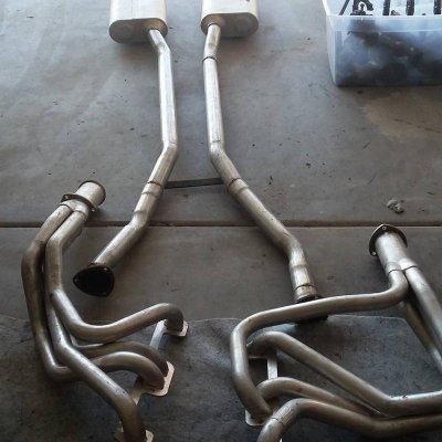 small block exhaust.jpg small block exhaust.jpg