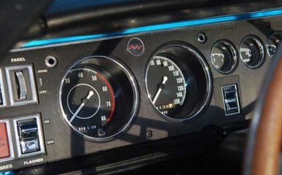 mopp_090108_05z+1968_dodge_coronet_r_t_convertible+interior_dash.jpg