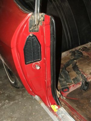 Quarter Windlace 2.jpg Quarter Windlace 2.jpg