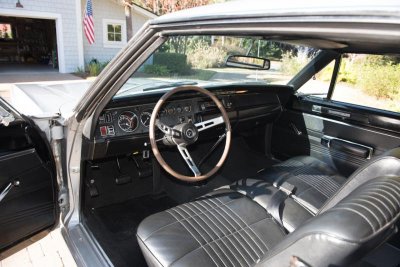 interior 68 Hemi.jpg