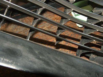 72 charger grille 005.jpg