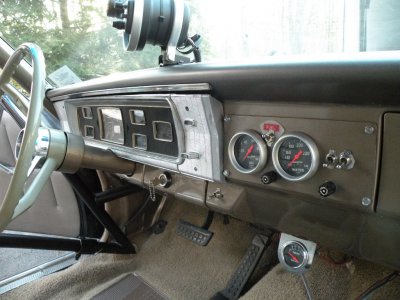 INTERIOR 65 HEMI BELVEDERE 012.JPG