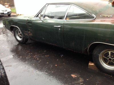 1968 Dodge Charger 318 Green Driver Side.JPG