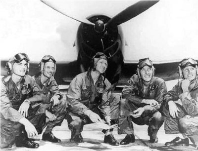 Voris_and_1st_Blue_Angel_team_1946.jpg Voris_and_1st_Blue_Angel_team_1946.jpg