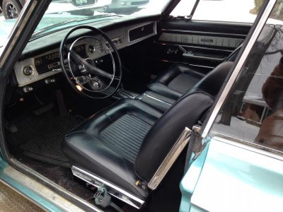 Interior front driver side.jpg Interior front driver side.jpg