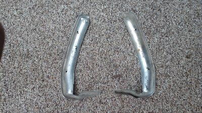 Charger se fender mldg 3.jpg