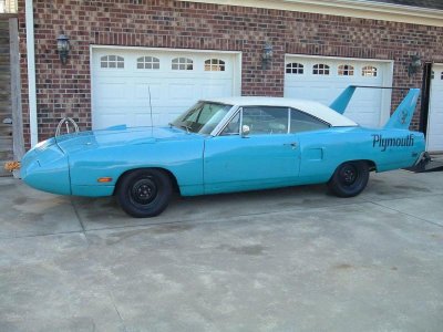 1970-Plymouth-Road-Runner-Superbird.jpg