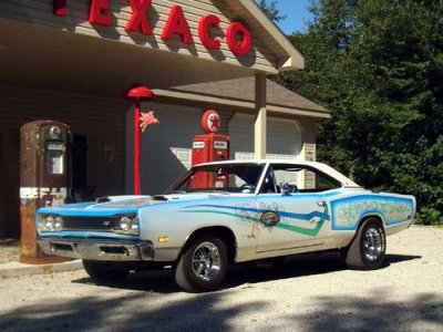 69 Super Bee wild 70's paint.jpg 69 Super Bee wild 70's paint.jpg