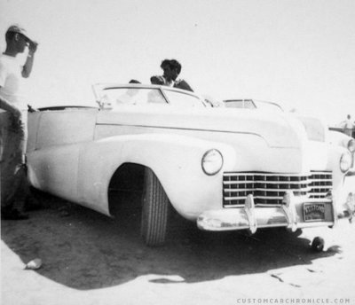 CCC-george-barris-1941-buick-white-primer-01.jpg