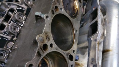 cylinder wear 2.jpg cylinder wear 2.jpg