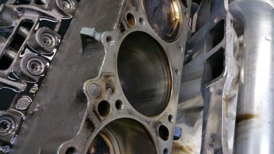 cylinder wear 2.jpg