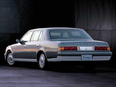 toyota-century-v12_brown_12.jpg