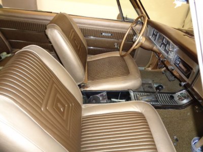 65 interior 200.JPG