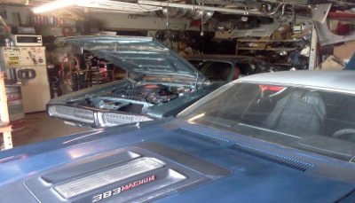 1971 Superbee and SE garage shot