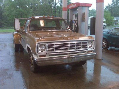 1975 Dodge D300 440 4sp Dually