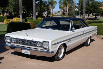 1966 Plymouth Belvedere II 426 Hemi