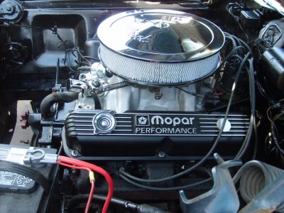 mopar motor.jpg