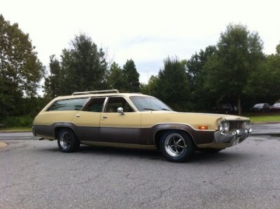 1972 Plymouth Satellite Regent Wagon