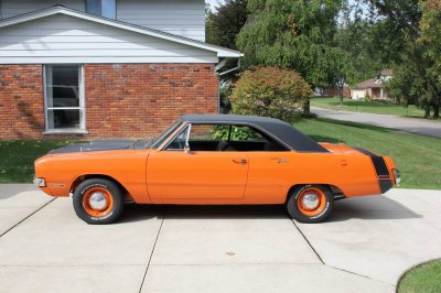 1970 340 4-speed Dart Swinger