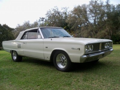 66 Coronet 500 convertable 009.JPG