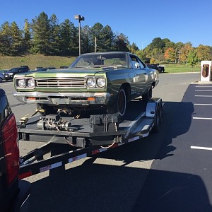 1969 Hemi 4 speed Roadrunner