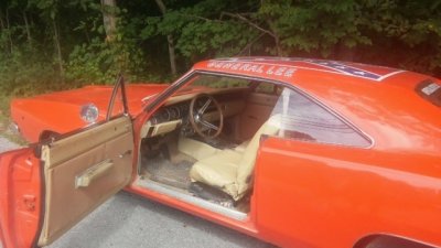 1968 General Lee Driver S Interior.jpg