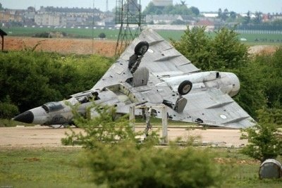 chateaudun-air-base.jpg