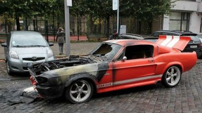 car2.jpg