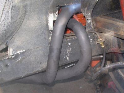 64' Dodge Tri Y Headers 004 (640x480).jpg