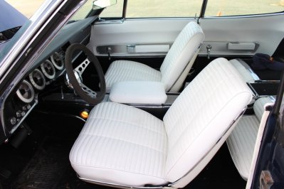 Front seats .JPG Front seats .JPG