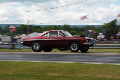 nostalgia-nationals-2016-bsd-bob-seamon-1968-barracuda.jpg