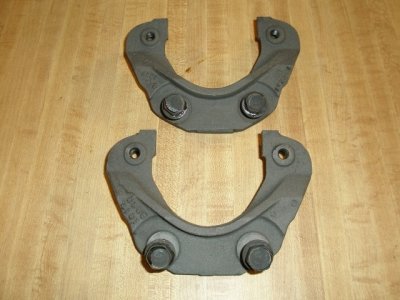 Breathers & Pin Type Mounts 008 (Small).JPG Breathers & Pin Type Mounts 008 (Small).JPG
