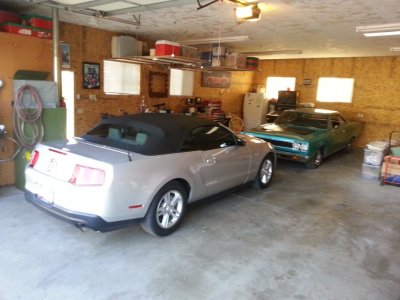 2cars.jpg