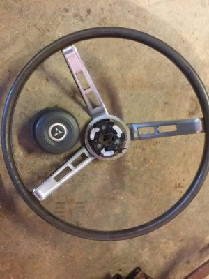 steeringwheel1.jpg