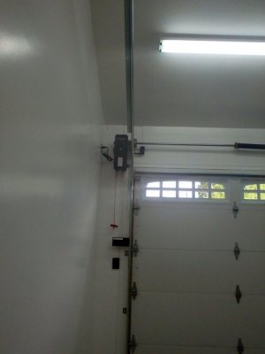 8456830-RoofPitchgaragedoorinstall002.JPG 8456830-RoofPitchgaragedoorinstall002.JPG