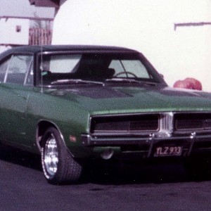 LeesRT - Lee's 1969 Charger R/T, 440, 4-speed, F6, V21 car.