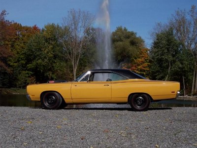 69.5 Roadrunner  4406bbl  A12 Bahama Yellow.jpg