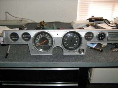 2012-09-04 tach installed and vacuum gauge.JPG