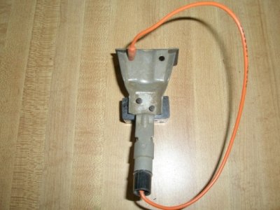 Defog Bracket Trunk Light 003 (Small).JPG Defog Bracket Trunk Light 003 (Small).JPG