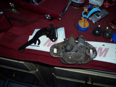 latch 001.jpg