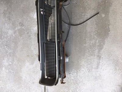 Grille-2.JPG Grille-2.JPG