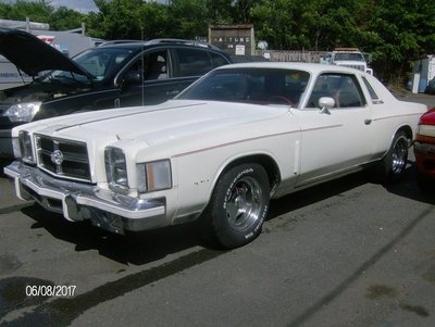 chrysler 300 1979 001.jpg