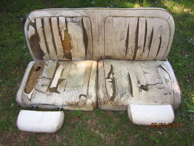 69 bench seat 003.JPG