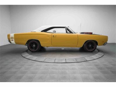 987570-1969-dodge-coronet-a12-super-bee-std-c 1.jpg
