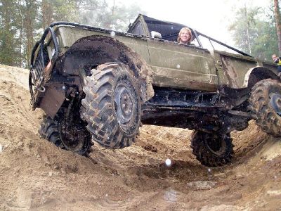 0703dp_14_z%2B1967_jeep_m715_diesel%2B3_wheeling.jpg