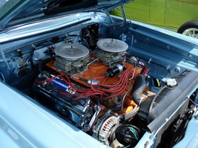 426-Hemi-in-race-trim.jpg