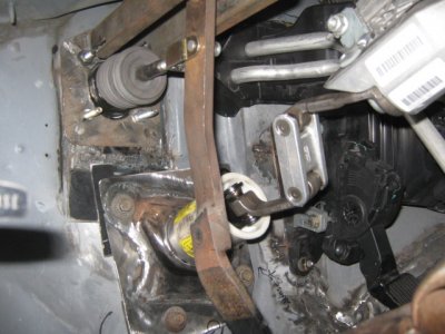 Steering column brake linkage 004.jpg Steering column brake linkage 004.jpg